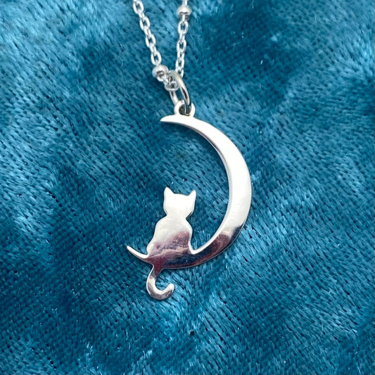 Meet the Designer of Elizabeth Jewelry