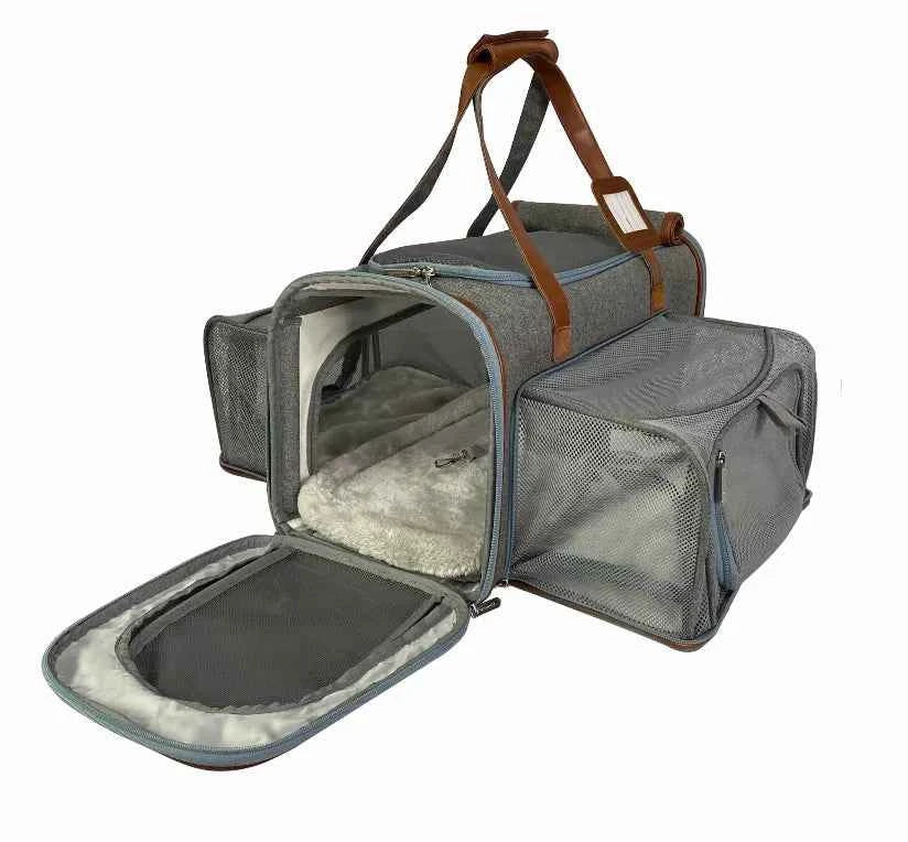 Mr. Peanut's Gold Series Big Apple Double Expandable Pet Carrier