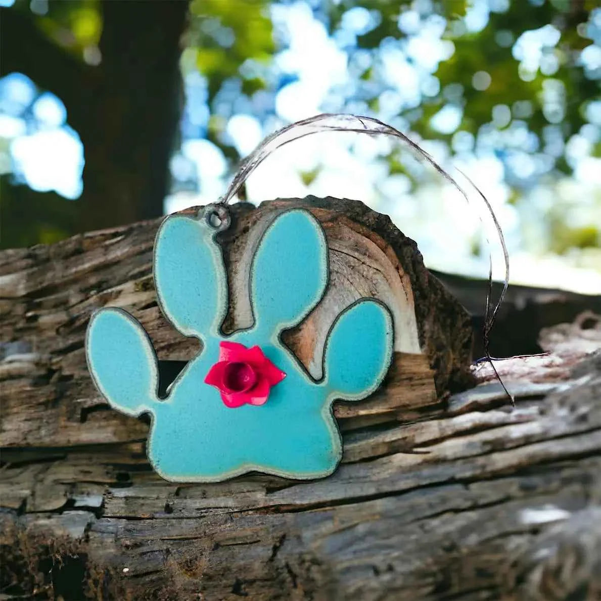 Paw Ornament - Cherish Your Pet's Memory with Stylish Keepsakes