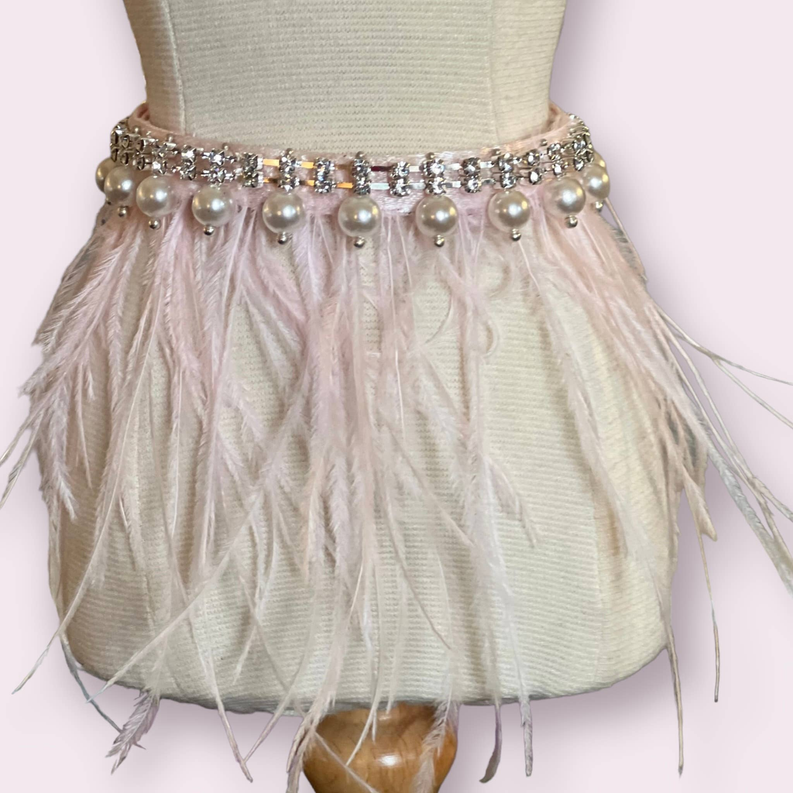 glamorous feather dog collar with pearls